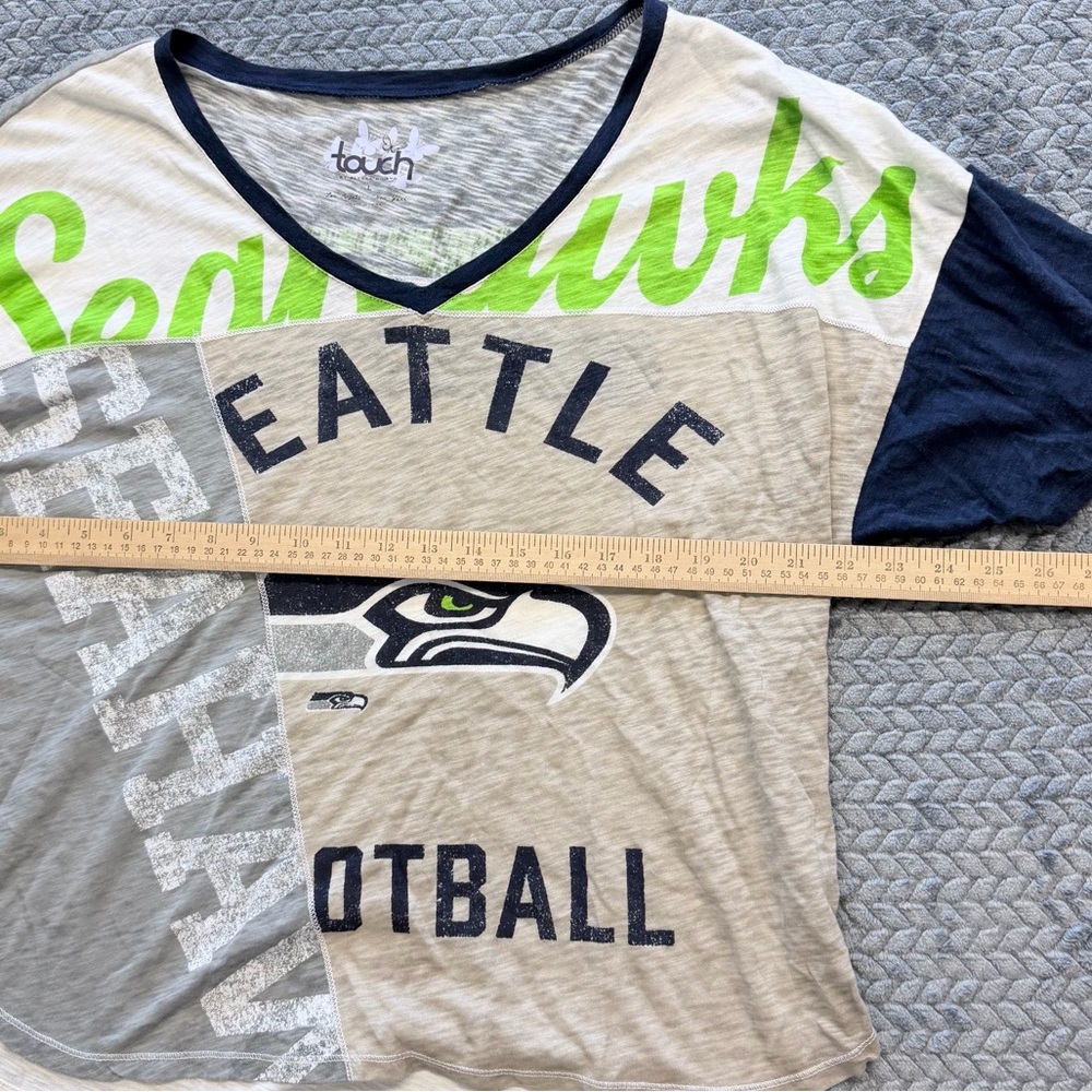 Touch by Alyssa Milano Seattle Seahawks T-shirt size large - Picture 11 of 12